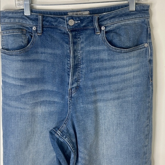 FREE PEOPLE Wide Leg High Rise Cropped Button-Fly Jeans Size 30 - Picture 5 of 14